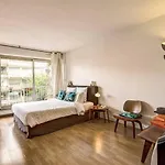 Rue Saint-maur 1-bed Balcony And View Lejlighed Paris