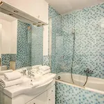 Rue Saint-maur 1-bed Balcony And View * Paris