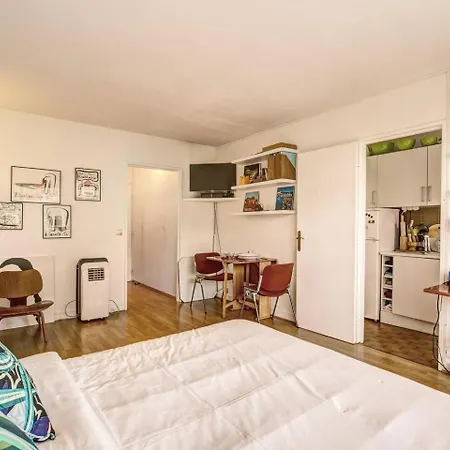 Rue Saint-maur 1-bed Balcony And View شقة باريس