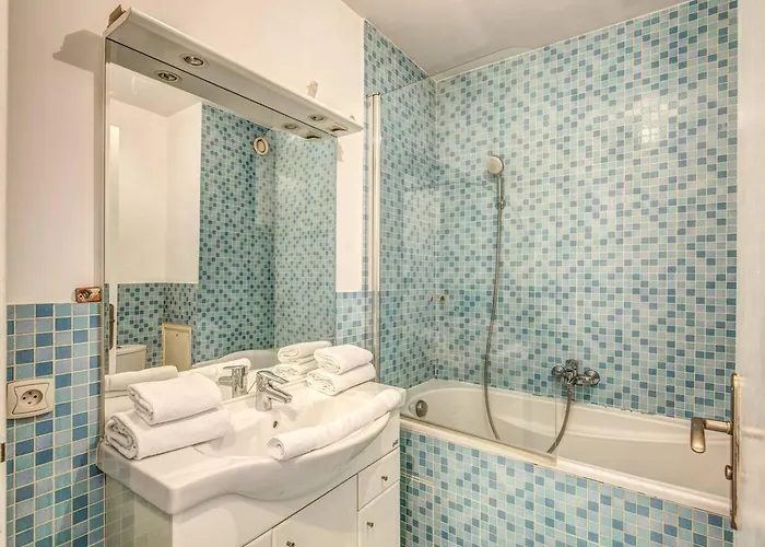 Rue Saint-maur 1-bed Balcony And View * Paříž