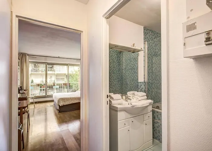 Apartmán Rue Saint-maur 1-bed Balcony And View